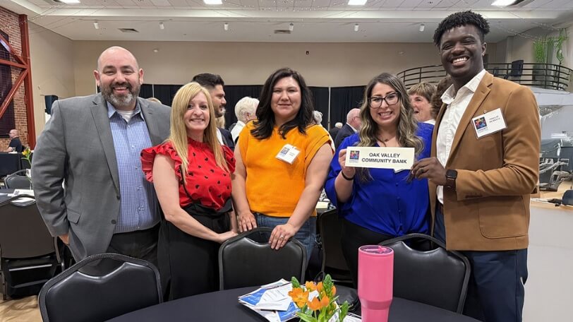 Employees from Oak Valley Community Bank